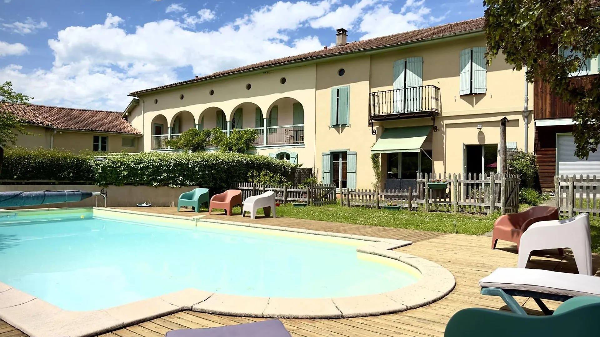 Holiday home Le Clos St-Paul Comminges - 13 Pers Estadens